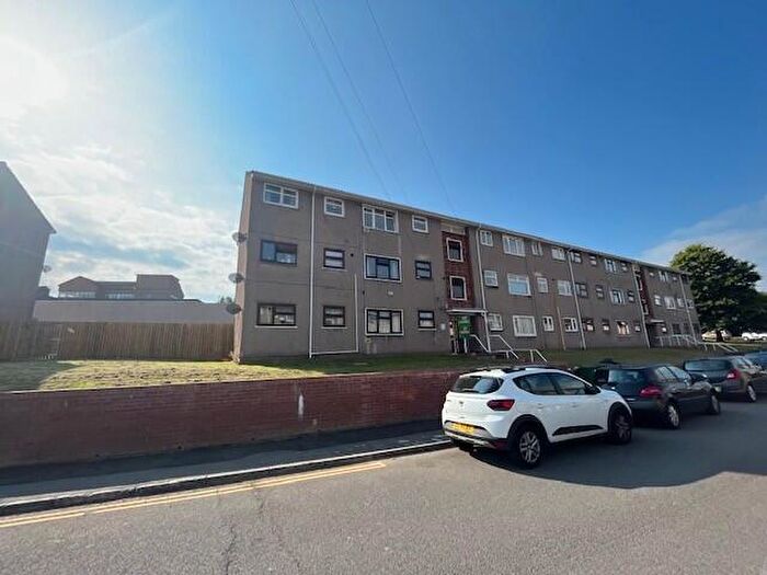 3 Bedroom Flat To Rent In Claude Road, Caerphilly, CF83