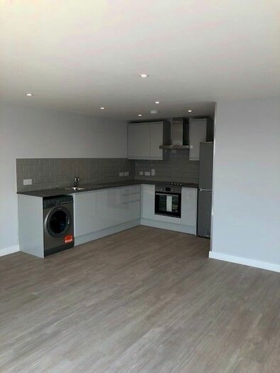 2 Bedroom Flat To Rent In London Road, Wembley, HA9