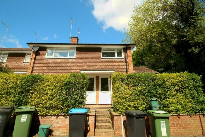 2 Bedroom Maisonette To Rent In Tollpit End, Gadebridge, Hemel Hempstead, HP1