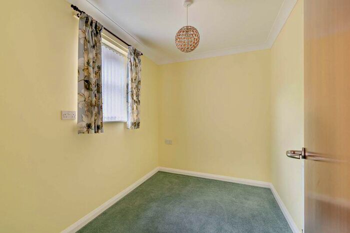 2 Bedroom Flat For Sale In Tarporley, CW6