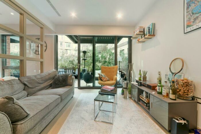 Apartment To Rent In Legacy Building, Embassy Gardens, Nine Elms, London, SW11