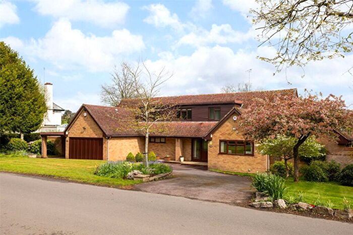 4 Bedroom Detached House For Sale In Blue Lake Road, Dorridge, Solihull, West Midlands, B93