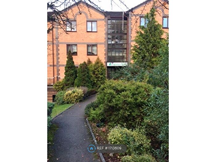 Studio To Rent In Kingfisher Court, High Wycombe, HP11