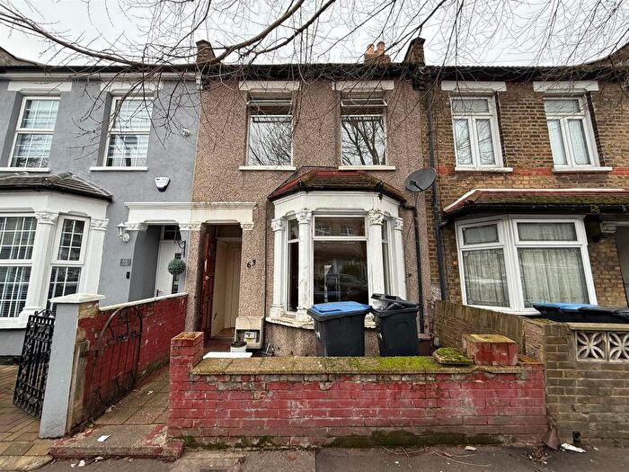 2 Bedroom Terraced House To Rent In Wakefield Street, London, N18