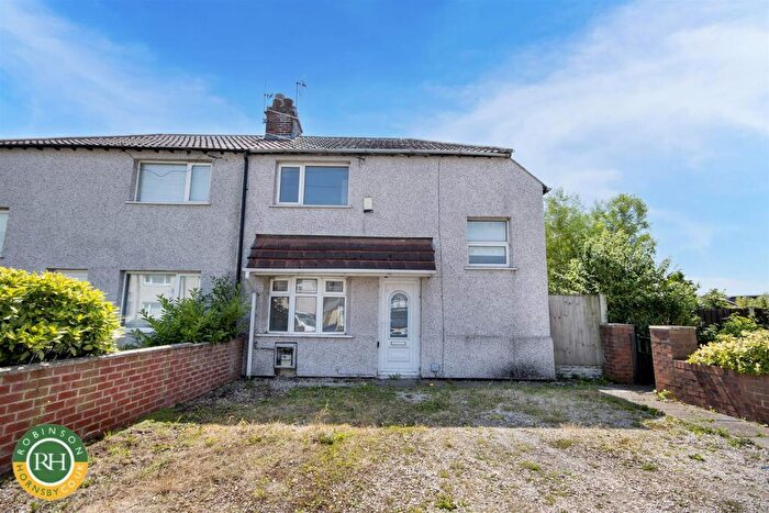 3 Bedroom Semi-Detached House For Sale In Norwood Road, Dunscroft, Doncaster, DN7