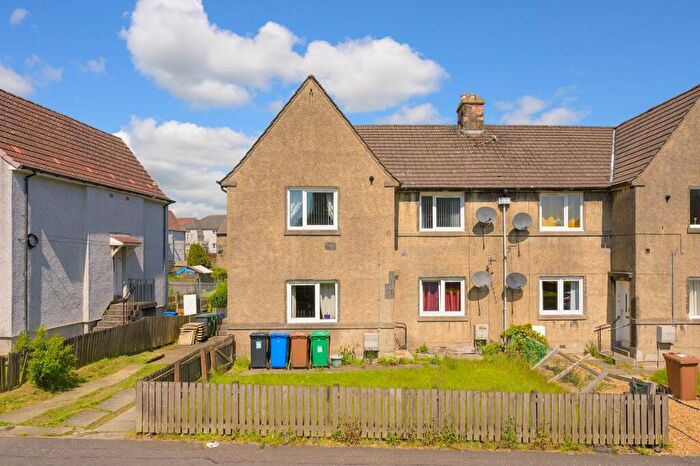 2 Bedroom Flat For Sale In Blair Street, Kelty, KY4