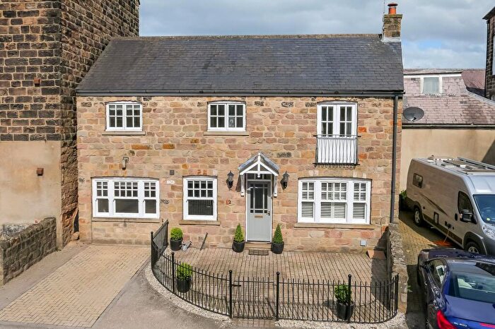 3 Bedroom Detached House To Rent In The Square, Harrogate, HG1