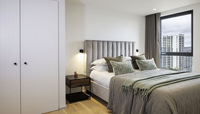 2 Bedroom Flat To Rent In Author Kings Cross, York Way London, N1