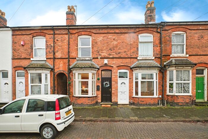 2 Bedroom Terraced House For Sale In Railway Road, Birmingham, B20