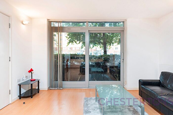 2 Bedroom Flat To Rent In Holly Court, West Parkside, SE10