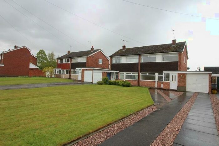 3 Bedroom Semi-Detached House To Rent In Wistaston, Crewe, Cheshire, CW2