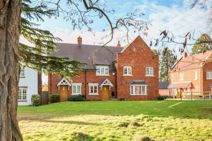 2 Bedroom House To Rent In Campbell Close Shottery, CV37