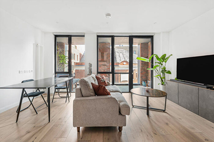 2 Bedroom Apartment For Sale In Berkshire Road, London, E9