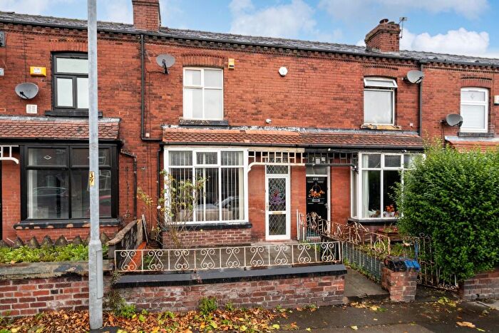 3 Bedroom Terraced House For Sale In Auction - Wigan Road, Bolton, Lancashire, BL3