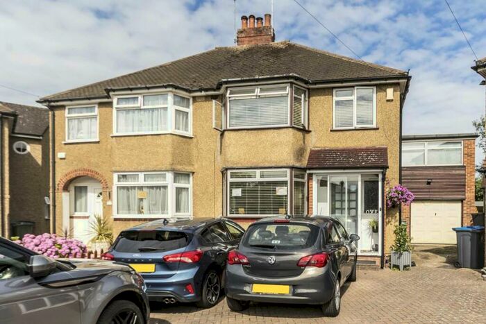 4 Bedroom Semi-Detached House To Rent In Beverley Close, Chessington, KT9