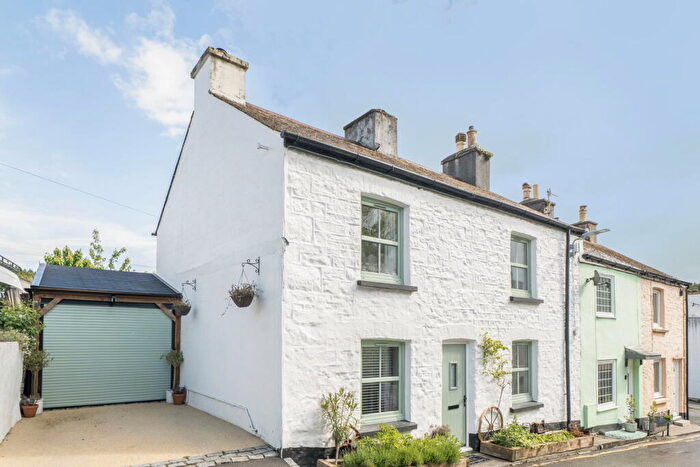 3 Bedroom Cottage For Sale In King Street, Gunnislake, PL18