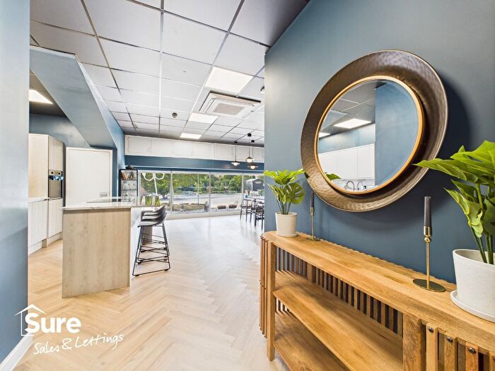 2 Bedroom Flat To Rent In Hamilton House, Marlowes, Hemel Hempstead, Hertfordshire, HP1