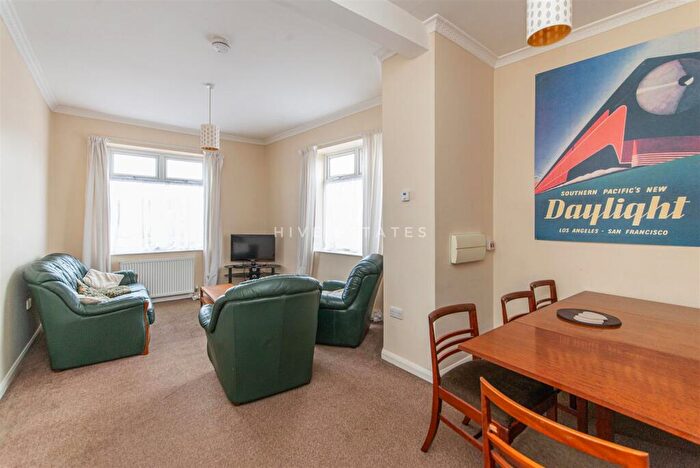 3 Bedroom Maisonette To Rent In Doncaster Road, Sandyford, Newcastle Upon Tyne, NE2