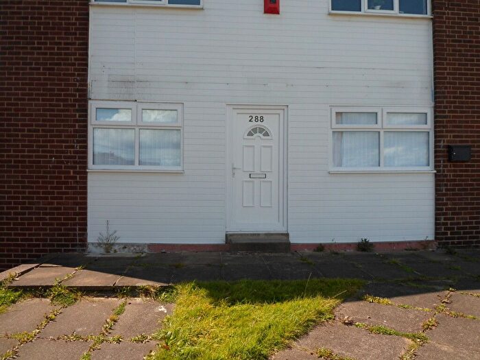2 Bedroom Flat To Rent In Keldregate, Deighton, HD2