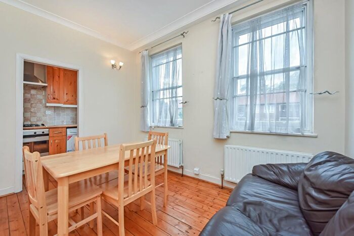 1 Bedroom Flat To Rent In Wandsworth Road, Clapham, SW8