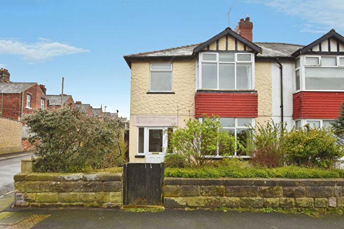 3 Bedroom End Terrace House For Sale In Bilton Drive, Harrogate, HG1