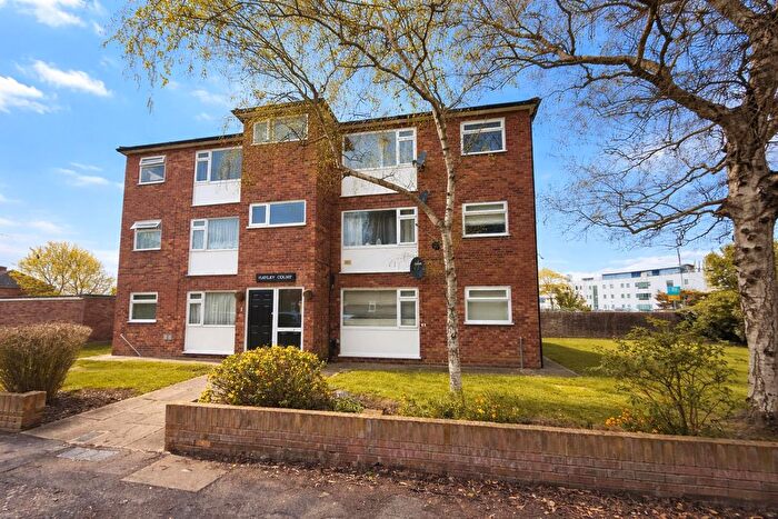 1 Bedroom Property For Sale In Lodge Way, Ashford, TW15