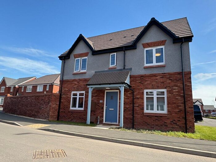 3 Bedroom Detached House For Sale In Hill Crest Road, Tatenhill, Burton-on-Trent, DE13