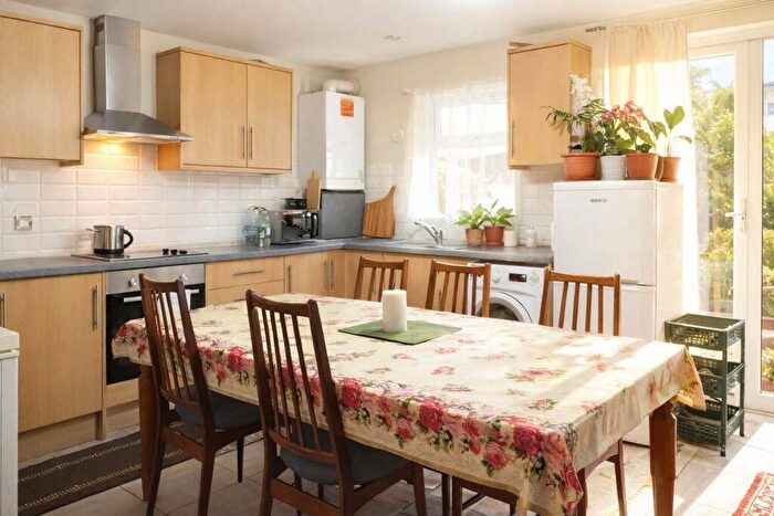 3 Bedroom Terraced House For Sale In Manor Park, E12