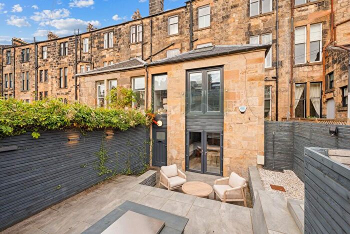 1 Bedroom Flat For Sale In Cleveden Crescent Lane, Mews House, Kelvinside, Glasgow, G12