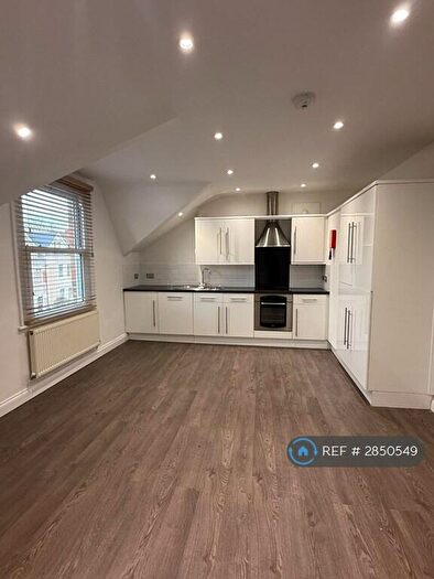 1 Bedroom Flat To Rent In Woodstock Road, Croydon, CR0