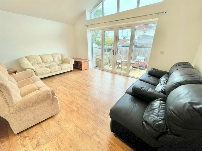 4 Bedroom Terraced House To Rent In Southmead Road, Southmead, Bristol, BS10