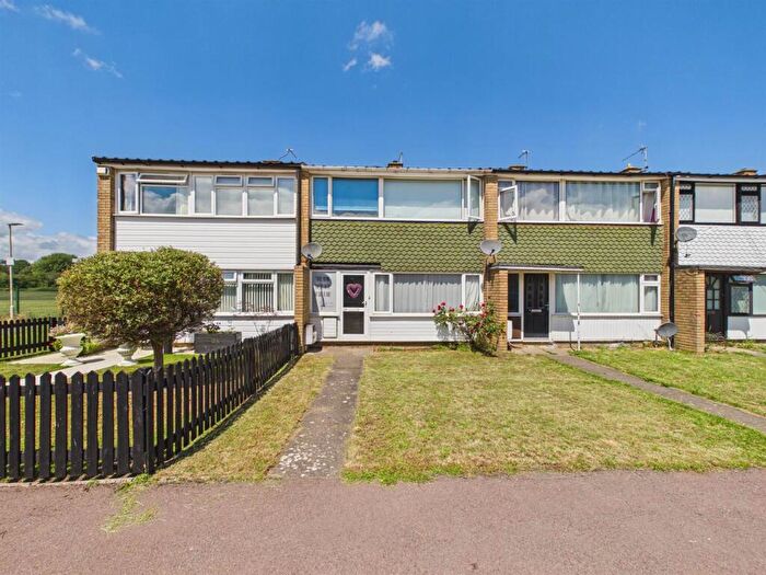 3 Bedroom Terraced House For Sale In Sapphire Close, Tuffley, Gloucester, GL4