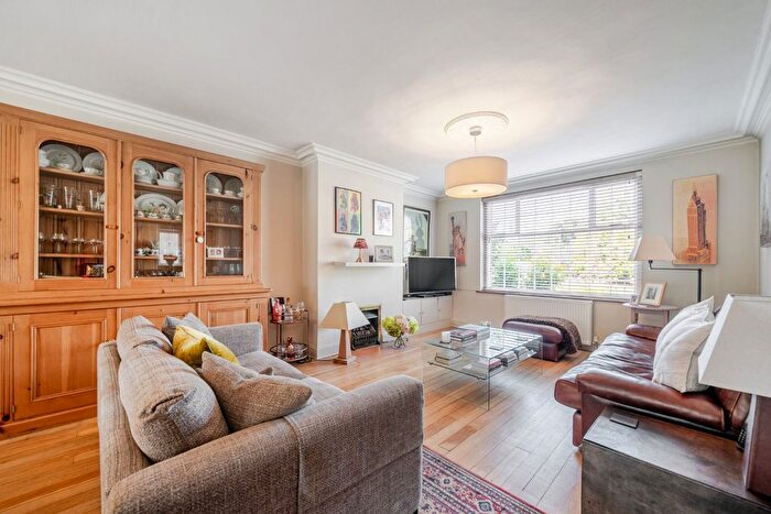 4 Bedroom Detached House For Sale In Mortimer Close, London, Greater London, SW16