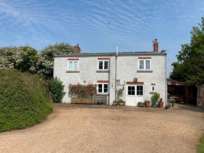 4 Bedroom Detached House To Rent In Low Road, South Kyme, Lincoln, LN4