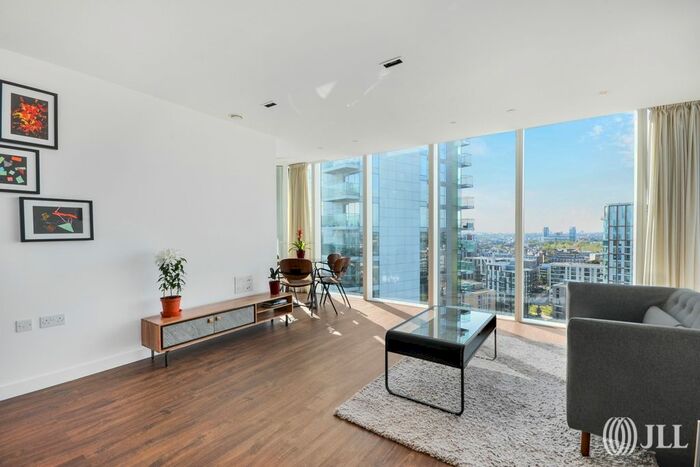 2 Bedroom Flat To Rent In Devan Grove, London, N4