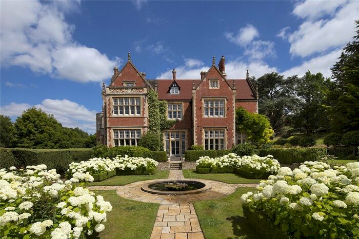 6 Bedroom Semi-Detached House To Rent In Buckland, Faringdon, Oxfordshire, SN7