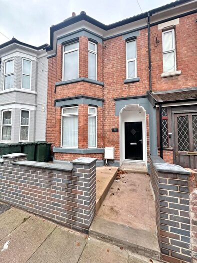 6 Bedroom Terraced House For Sale In Bedroom Refurbished Property-Must Be Seen, CV1