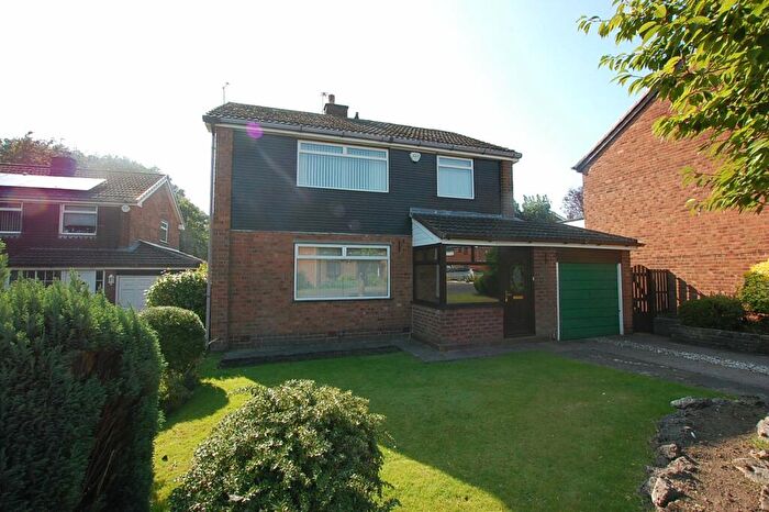 3 Bedroom Detached House For Sale In Hereford Close, Ashton-under-Lyne, Greater Manchester, OL6