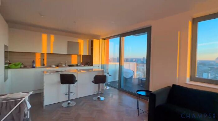 2 Bedroom Flat To Rent In Makers Yard, London, E3