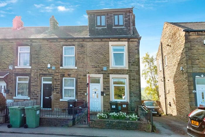 2 Bedroom End Of Terrace House For Sale In Common Lane, East Ardsley, Wakefield, West Yorkshire, WF3