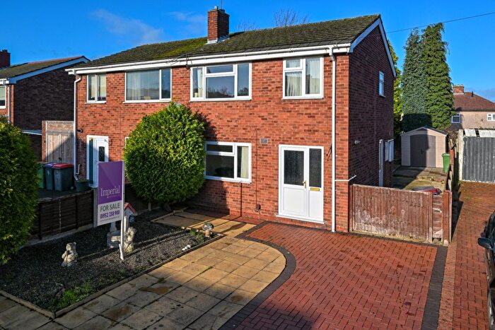 3 Bedroom Semi Detached House For Sale In Oldcroft, Oakengates, TF2