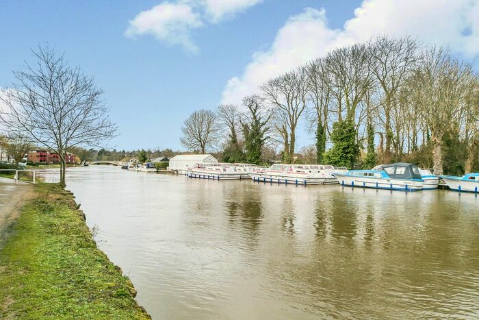 2 Bedroom Flat To Rent In Brigham Road, Reading, RG1