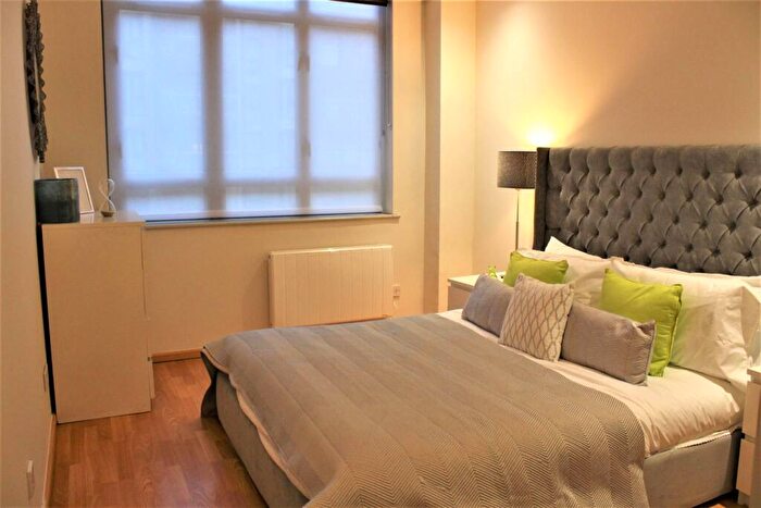1 Bedroom Flat To Rent In City Road, City, London, EC1V