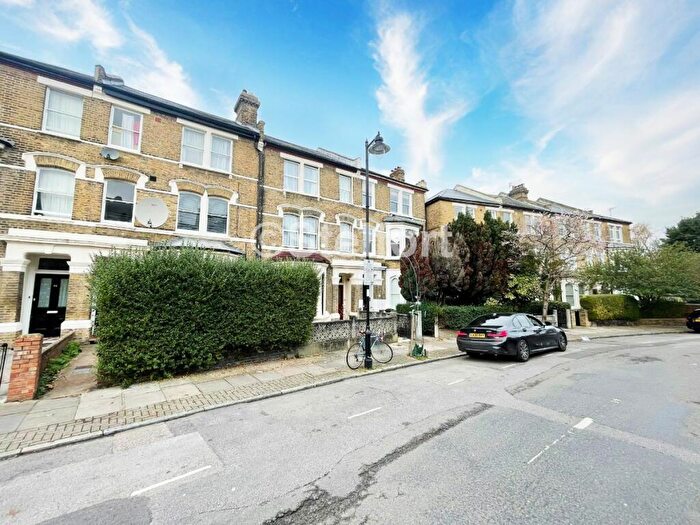 2 Bedroom Flat To Rent In Freegrove Road, London, N7