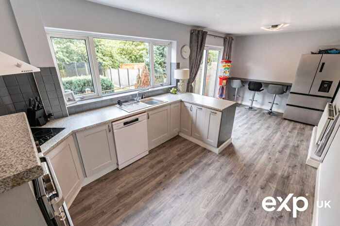 3 Bedroom Detached House For Sale In Cornwall Drive, Ollerton, Newark, NG22