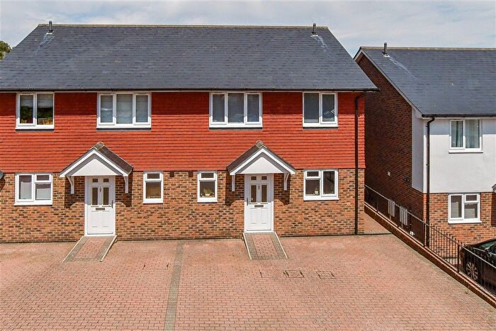 3 Bedroom Semi-Detached House For Sale In Mulberry Way, Crowborough, East Sussex, TN6