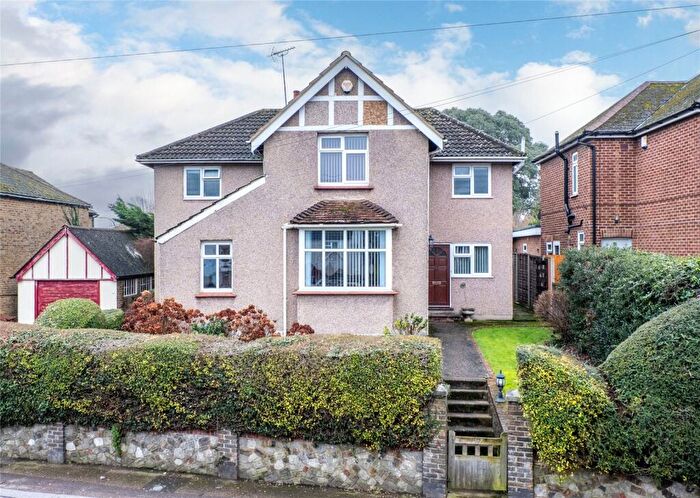 4 Bedroom Detached House For Sale In Maidstone Road, Rainham, Kent, ME8