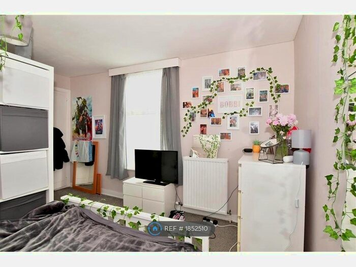 3 Bedroom End Of Terrace House To Rent In Victoria Street, Sheerness, ME12