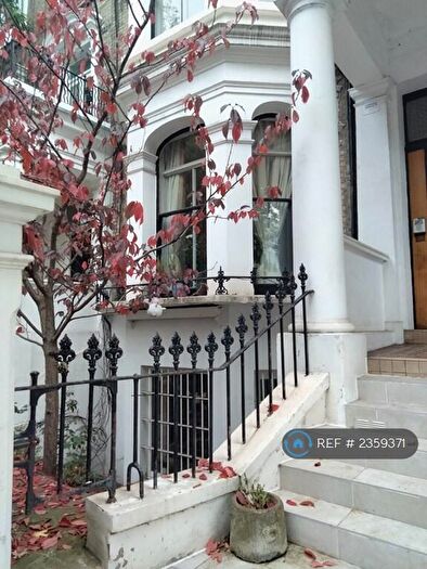 2 Bedroom Flat To Rent In Redcliffe Gardens, London, SW10