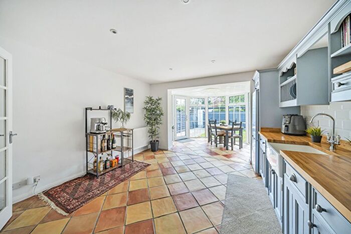 3 Bedroom End Of Terrace House For Sale In Ottershaw, Surrey, KT16